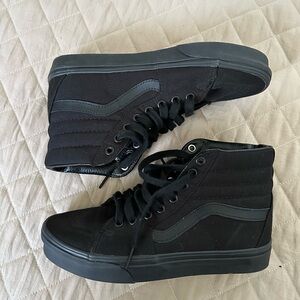 NWOT Vans Sk8-Hi Canvas Shoe